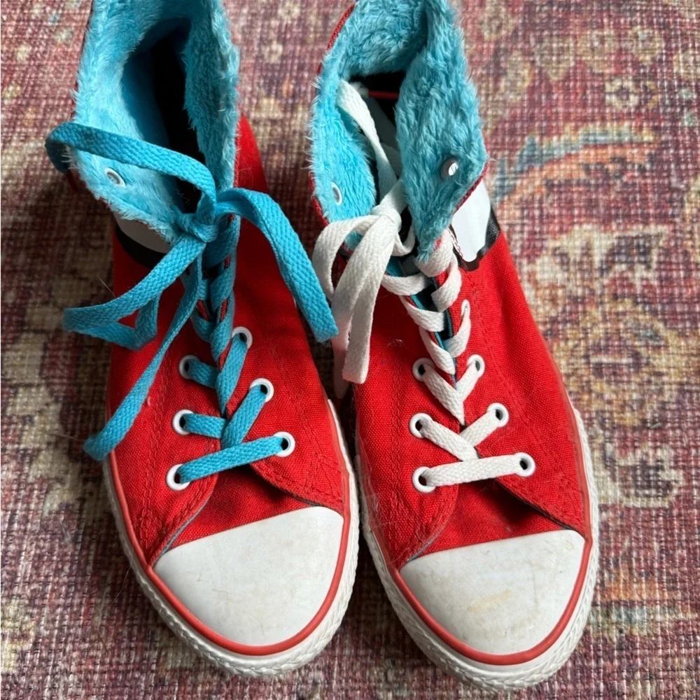 Converse fun red